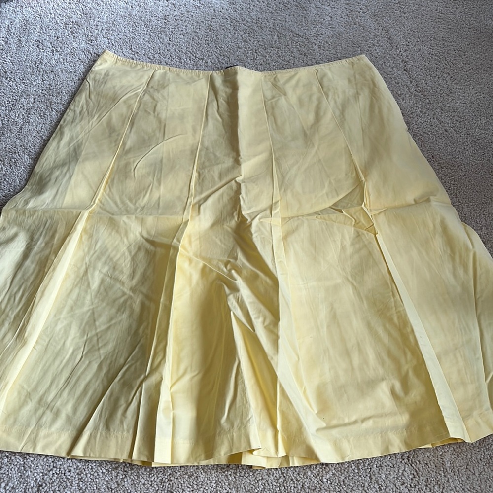 Yellow skirt